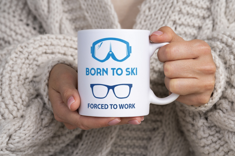 Born To Ski Forced To Work - Kubek Biały