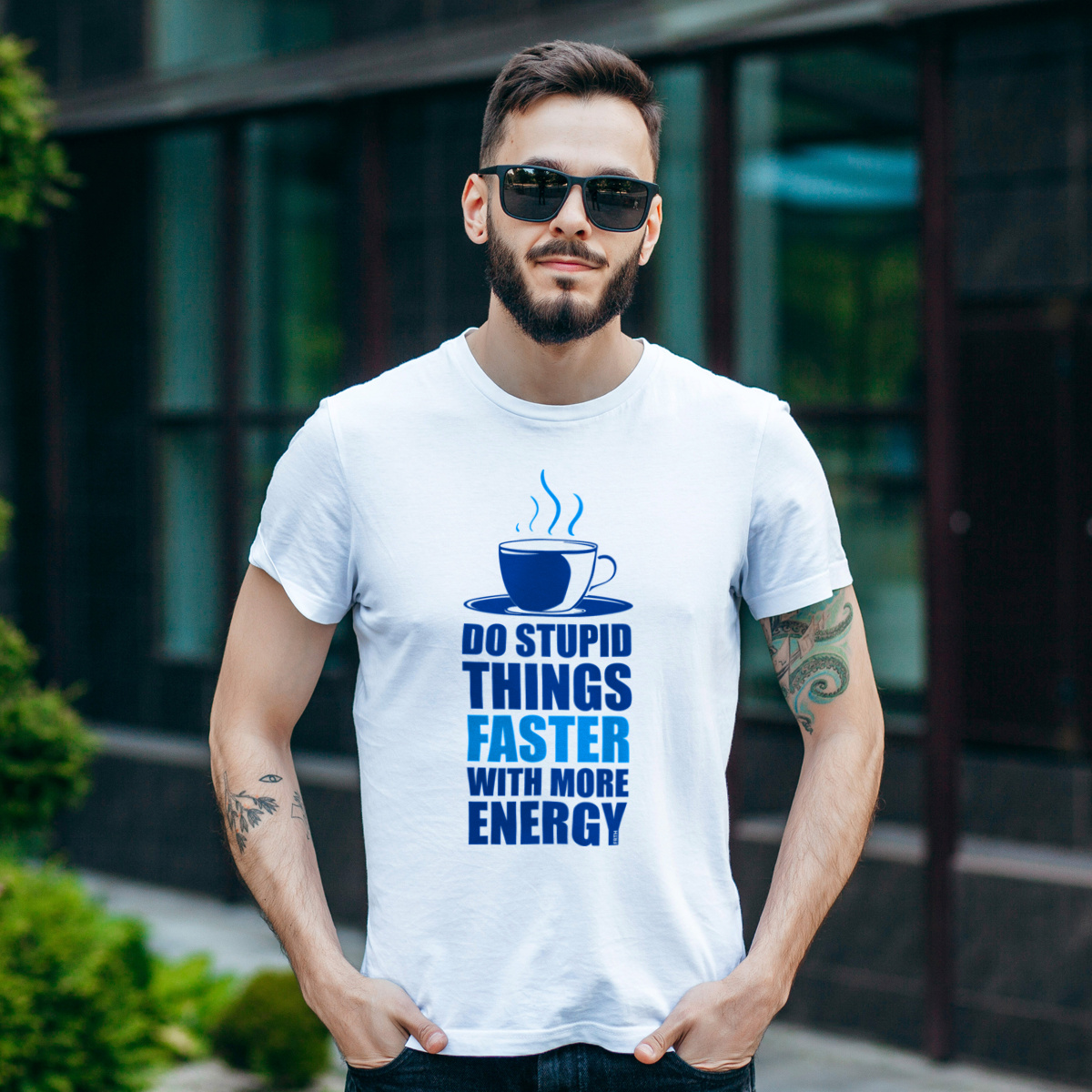 Do Stupid Things Faster With More Energy - Męska Koszulka Biała