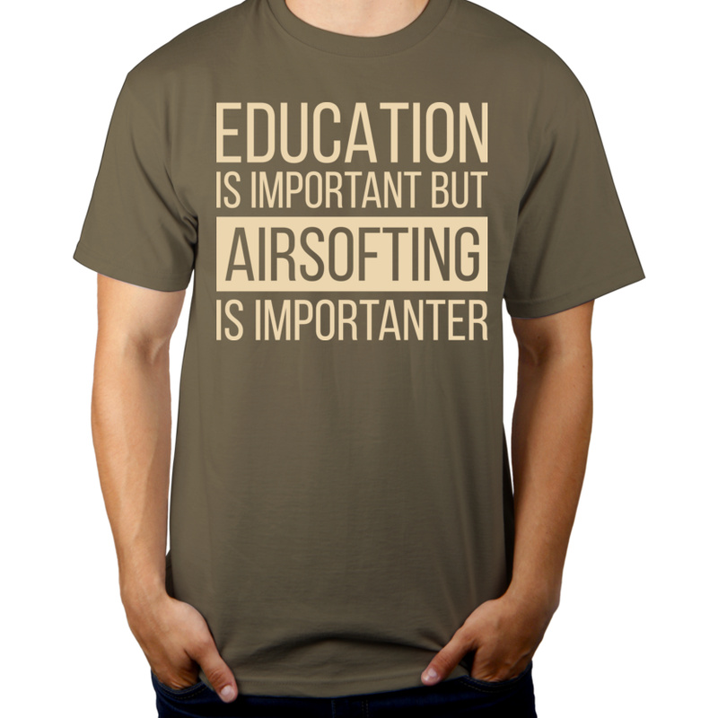 Education and Airsofting - Męska Koszulka Khaki