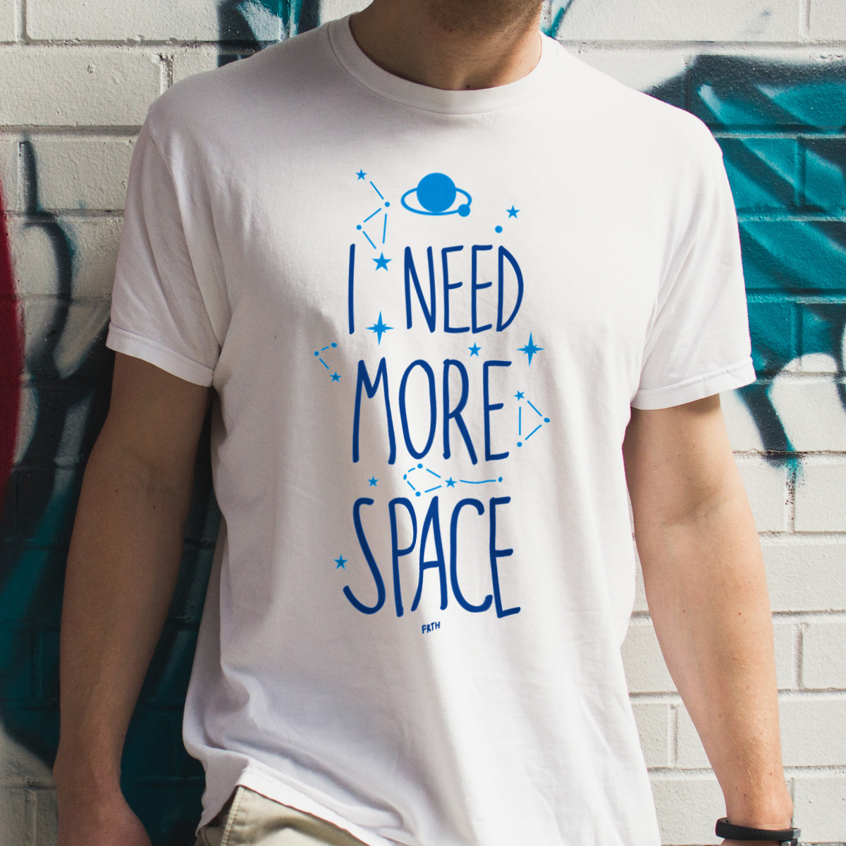 I need more space - Męska Koszulka Biała
