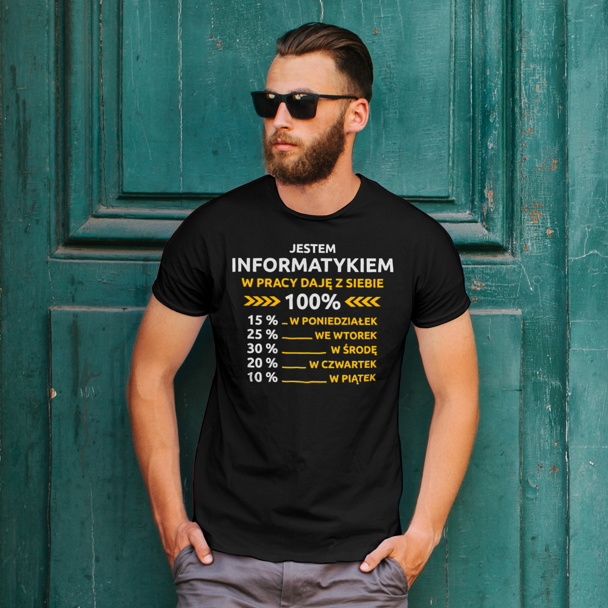 Informatyk W Pracy Daje Z Siebie 100% - Męska Koszulka Czarna