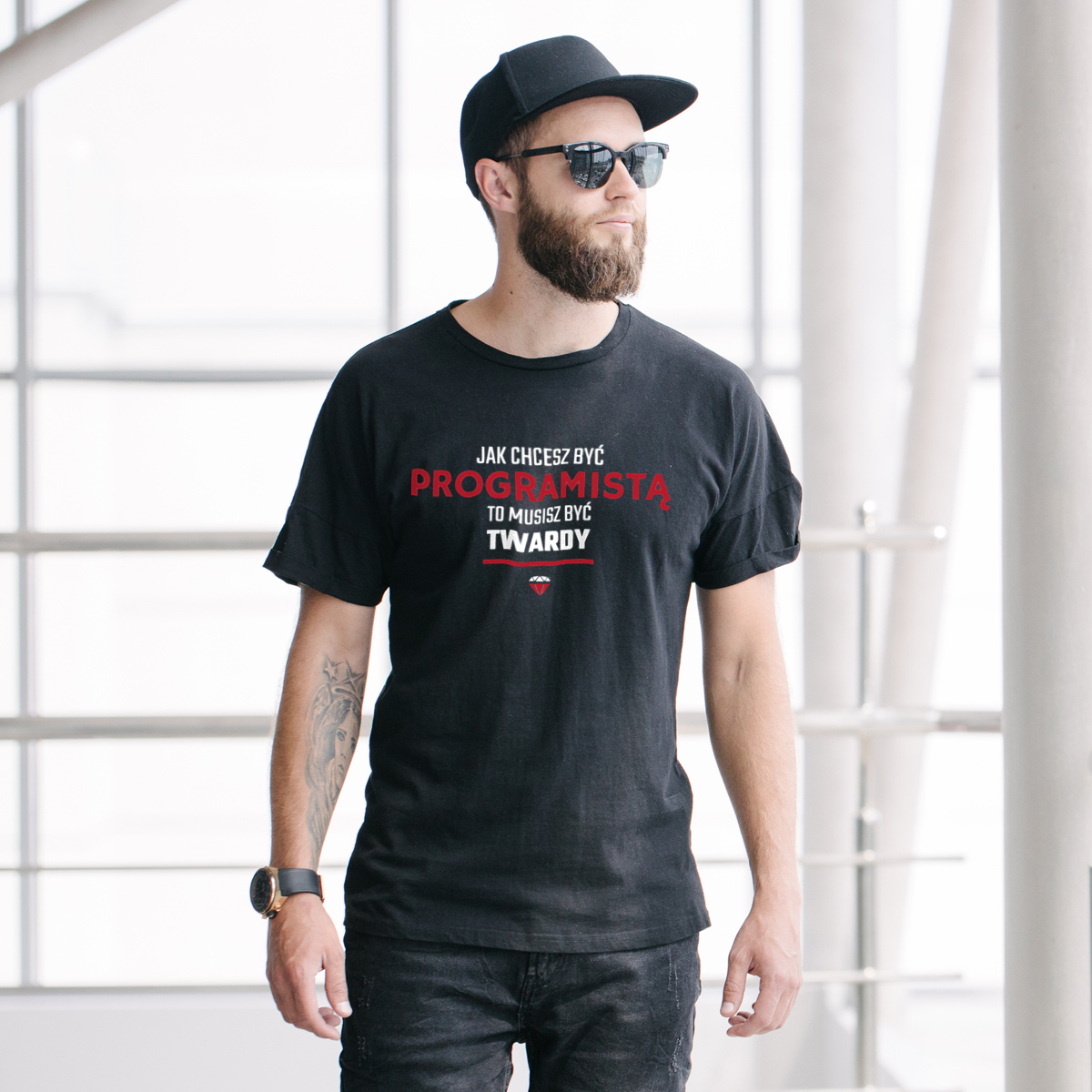 Jak chcesz być programistą to musisz być twardy - Męska Koszulka Czarna