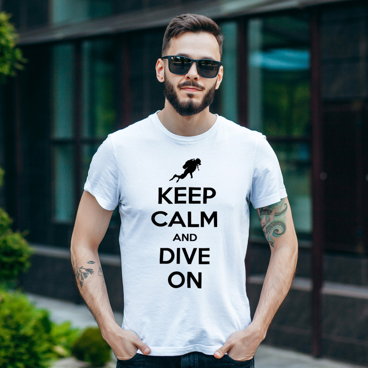 Keep Calm And Dive On - Męska Koszulka Biała