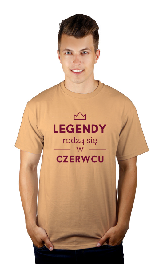 Legendy Rodzą Się w Czerwcu - Męska Koszulka Piaskowa