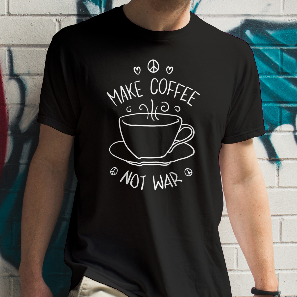 Make Coffee Not War - Męska Koszulka Czarna